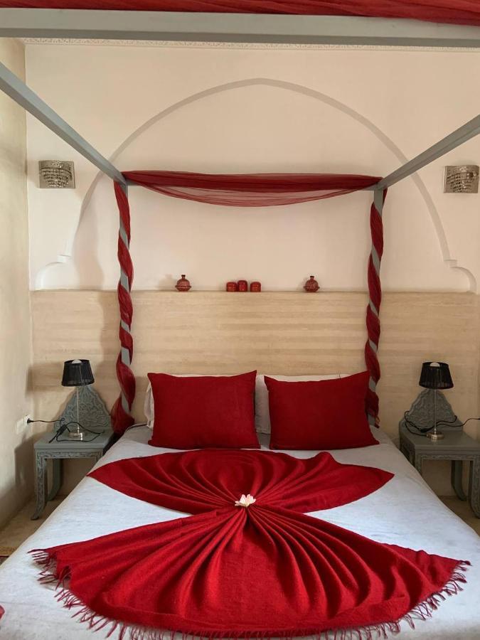 Rose Des Sables Room