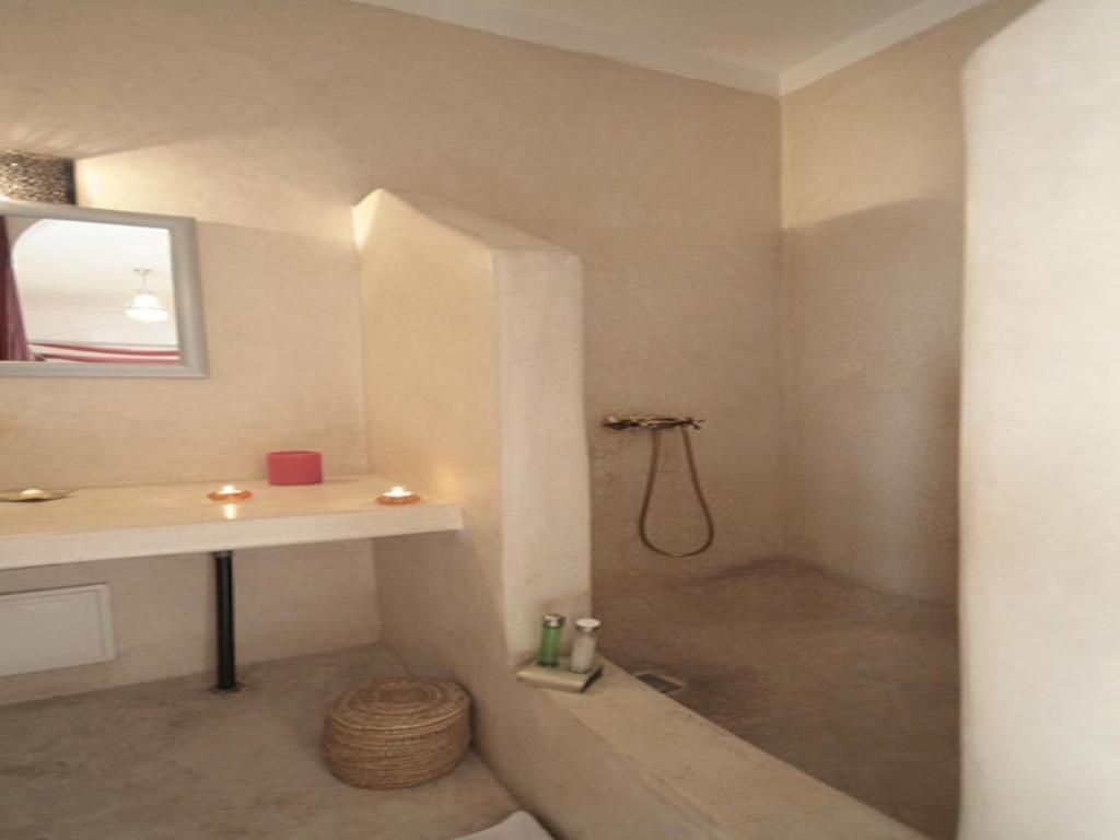 Rose Des Sables Room
